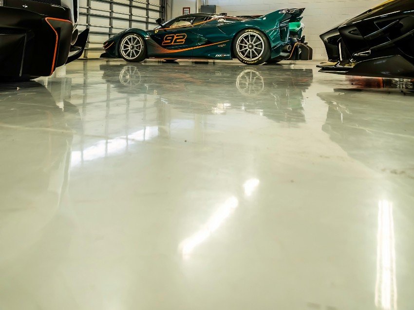 epoxy-garage-flooring-contractor-8 epoxy-garage-flooring-contractor-8